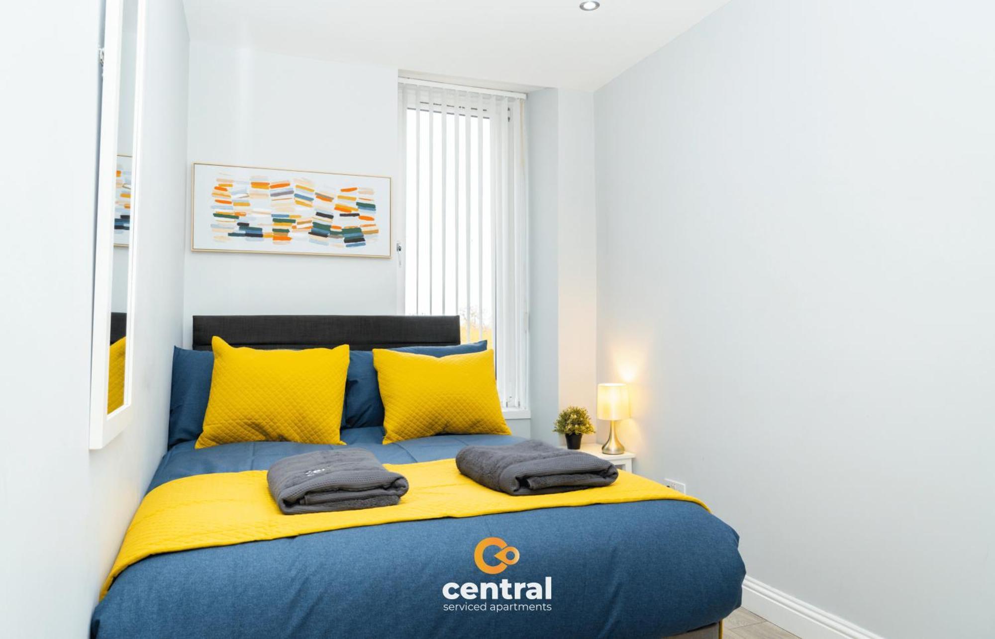 Central Serviced Apartments - 2 Bedroom - Ground Floor - Monthly & Weekly Bookings Welcome - Free Street Parking - 2 Double Beds - Wifi - Smart Tvs In Rooms - Fully Equipped - Heating 24-7 - Contractor & Short Stay Favourite Dundee Extérieur photo